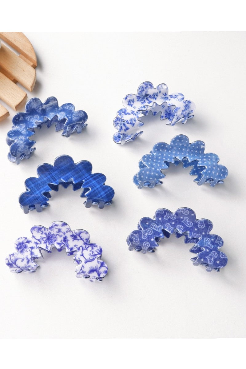 wavy hair claw clip